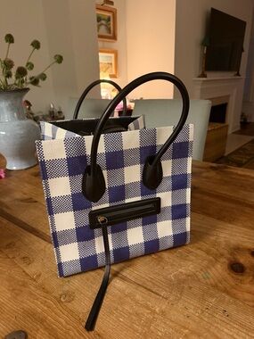 Celine Medium Phantom Luggage Tote EUC like new!! RARE!